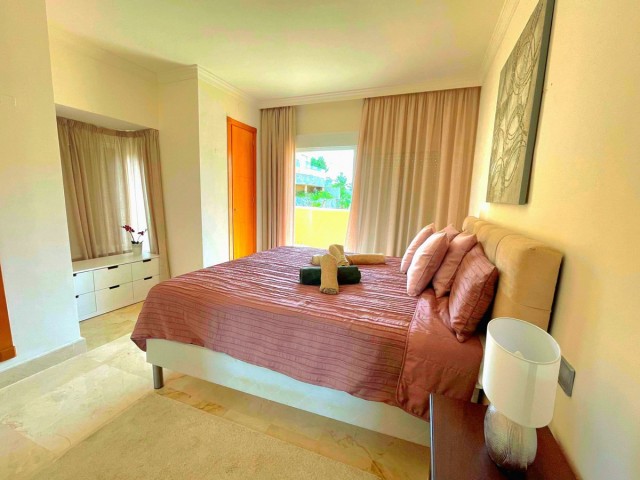 3 Bedrooms Apartment in Nueva Andalucía