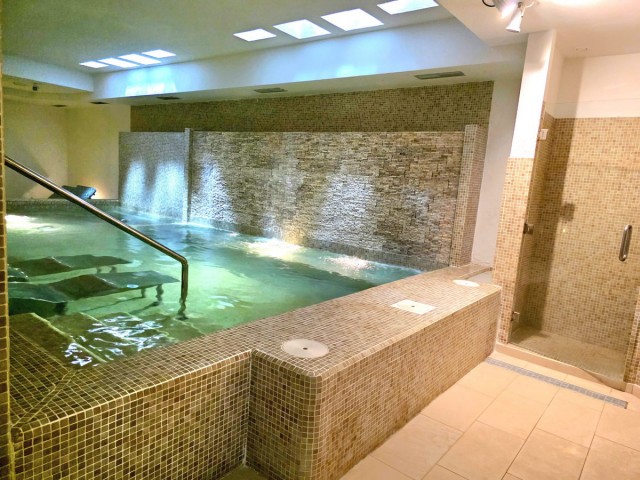 3 Bedrooms Apartment in Nueva Andalucía