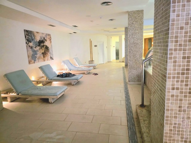 3 Bedrooms Apartment in Nueva Andalucía