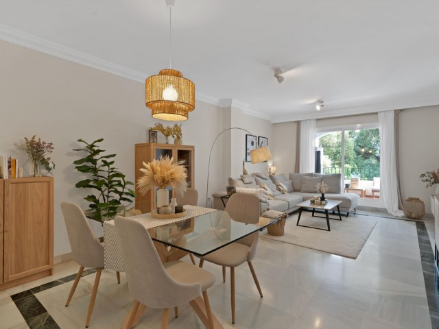 Apartamento con 2 Dormitorios  en Marbella