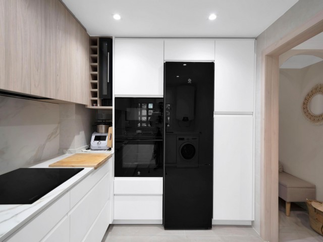 Apartamento con 2 Dormitorios  en Marbella