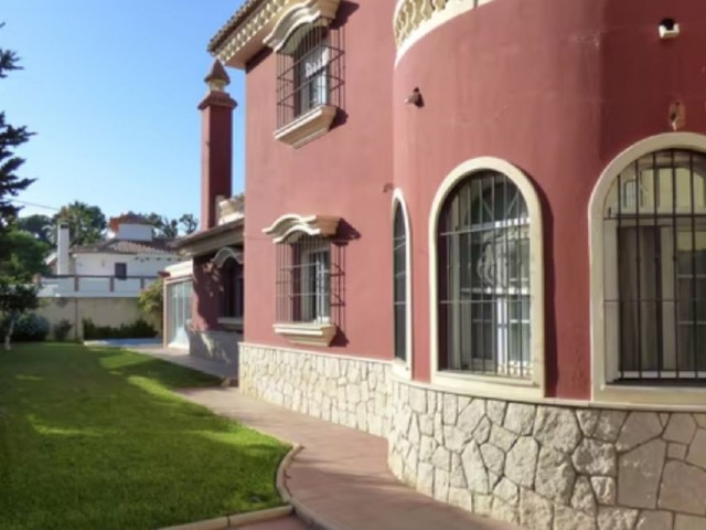 5 Slaapkamer Villa in Málaga