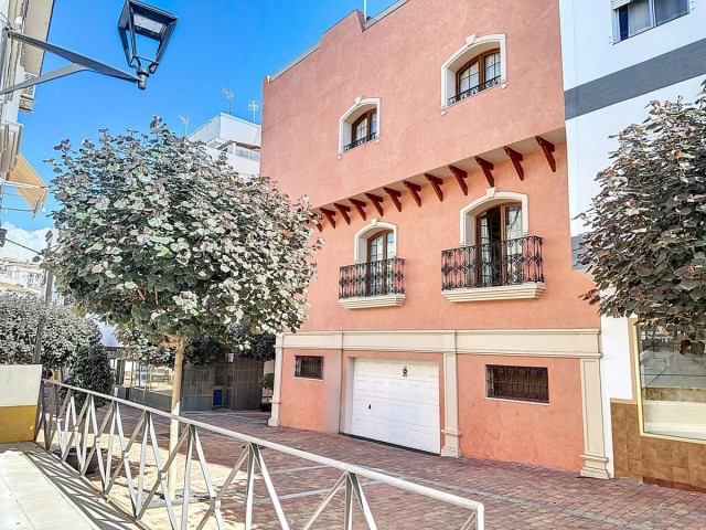 7 Soveroms Rekkehus i Estepona