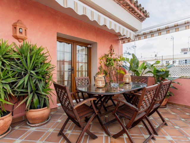 7 Soveroms Rekkehus i Estepona