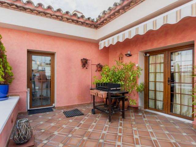 7 Soveroms Rekkehus i Estepona