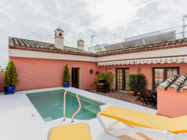 7 Soveroms Rekkehus i Estepona