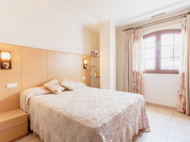 7 Soveroms Rekkehus i Estepona