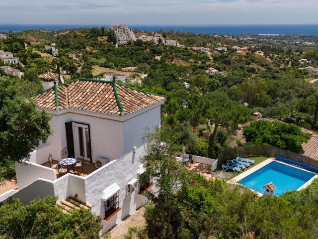 Villa avec 3 Chambres  à Estepona
