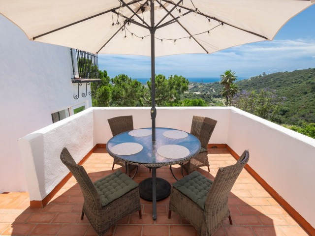 Villa avec 3 Chambres  à Estepona