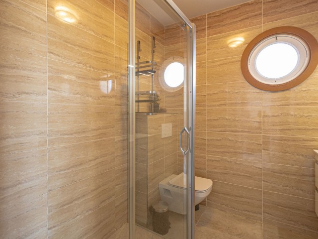 Villa avec 3 Chambres  à Estepona