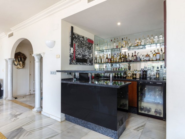 3 Bedrooms Apartment in Nueva Andalucía