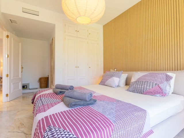 Apartamento con 2 Dormitorios  en La Cala de Mijas
