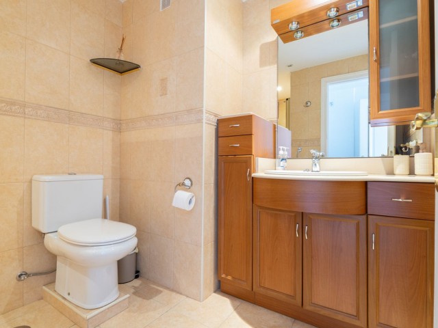 Apartamento con 2 Dormitorios  en La Cala de Mijas