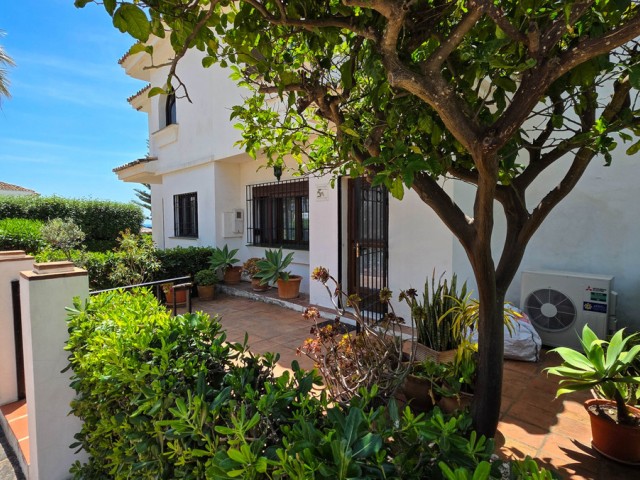 Maison mitoyenne avec 3 Chambres  à La Duquesa