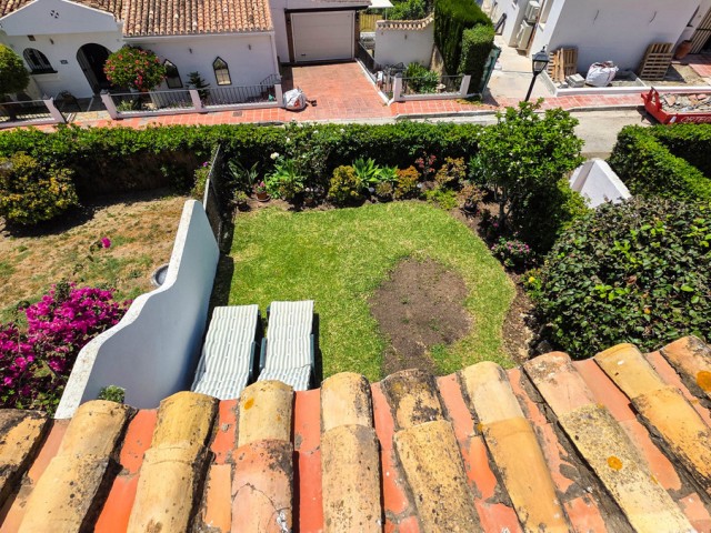 Maison mitoyenne avec 3 Chambres  à La Duquesa