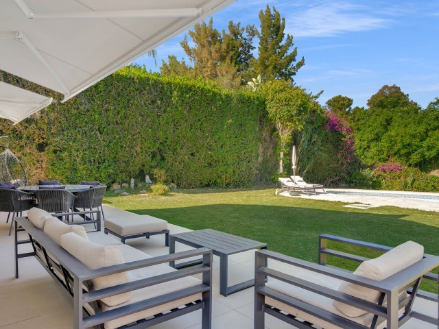 4 Sovrums Villa i Guadalmina Alta