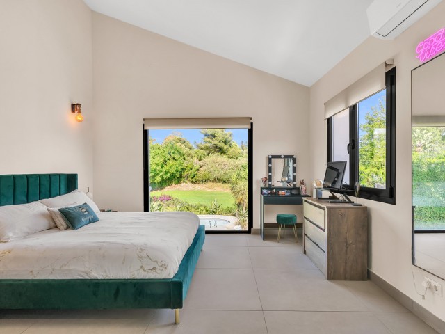 4 Sovrums Villa i Guadalmina Alta