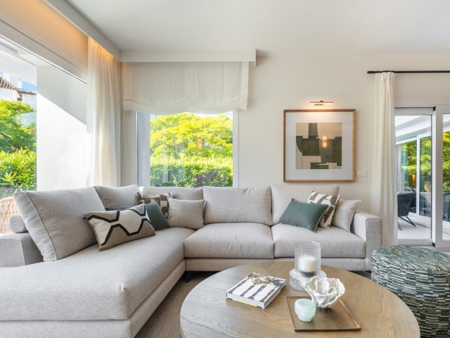 4 Bedrooms Apartment in Marbella