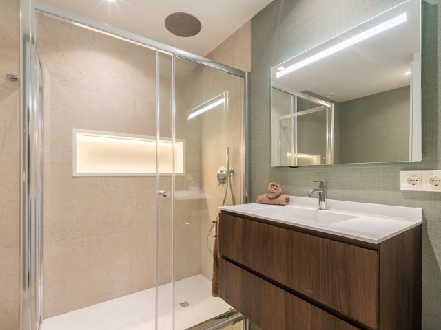 4 Bedrooms Apartment in Marbella