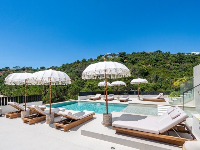8 Sovrums Villa i Benahavís