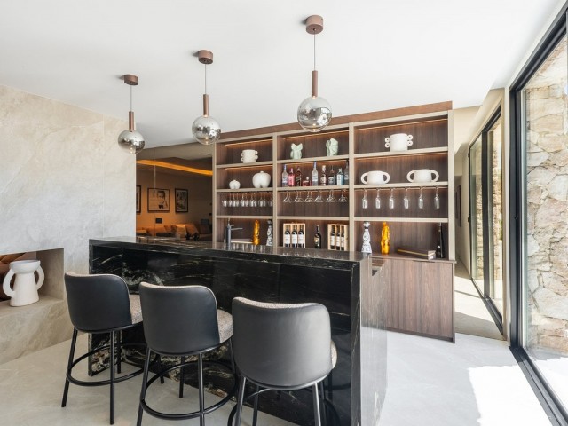 8 Sovrums Villa i Benahavís