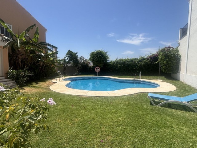 3 Bedrooms Townhouse in Nueva Andalucía