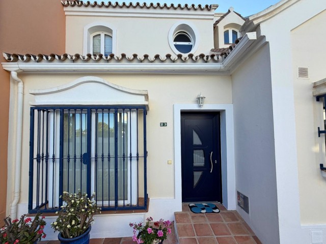 Rivitalo, Nueva Andalucia