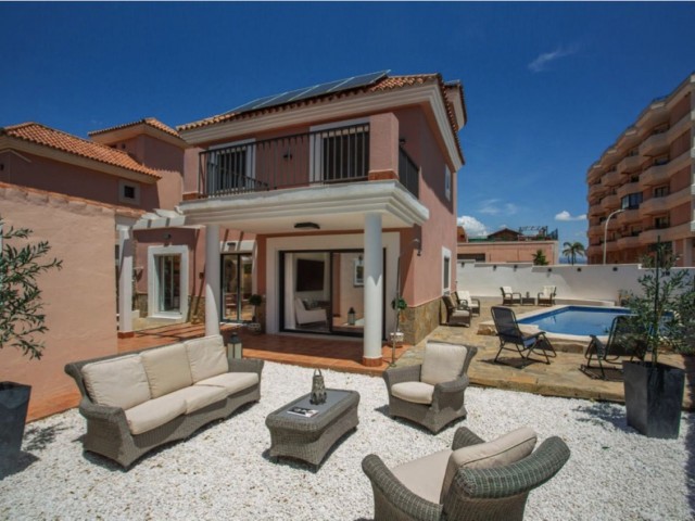 Huvila, San Luis de Sabinillas, R5394451