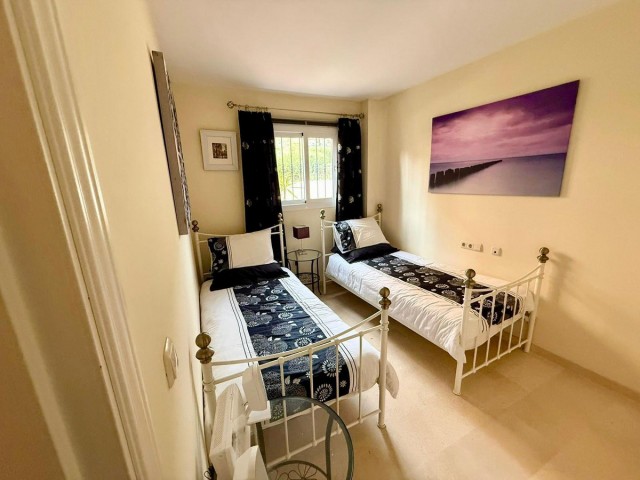 2 Bedrooms Apartment in Elviria