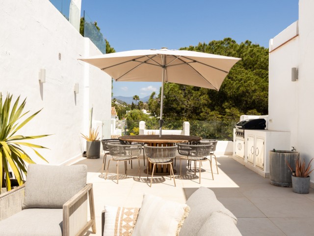 3 Bedrooms Apartment in Nueva Andalucía
