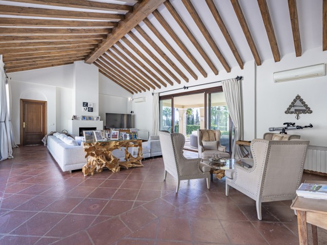 5 Bedrooms Villa in Sotogrande Alto