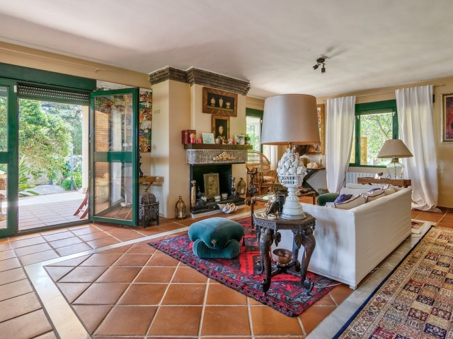 5 Bedrooms Villa in Sotogrande
