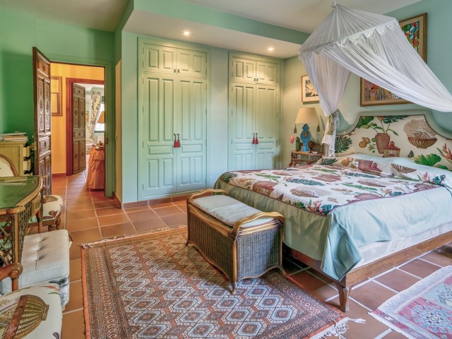5 Bedrooms Villa in Sotogrande