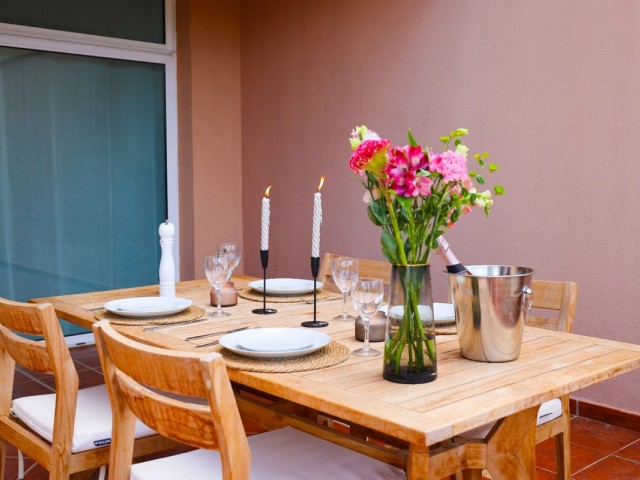 2 Bedrooms Apartment in Nueva Andalucía
