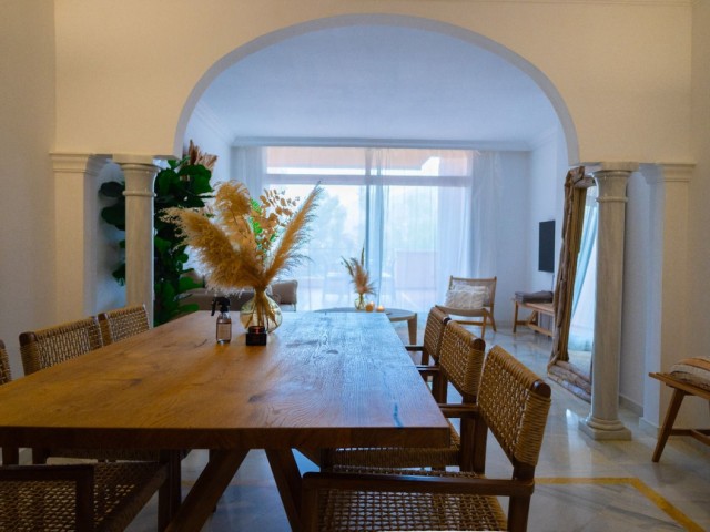 2 Bedrooms Apartment in Nueva Andalucía