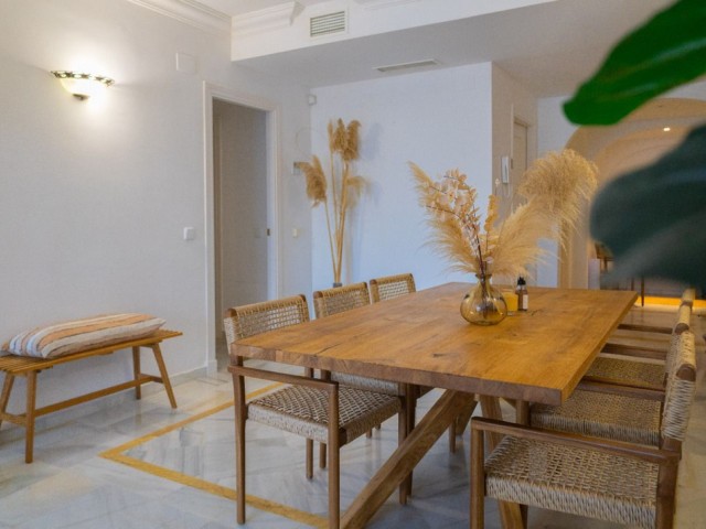 2 Bedrooms Apartment in Nueva Andalucía