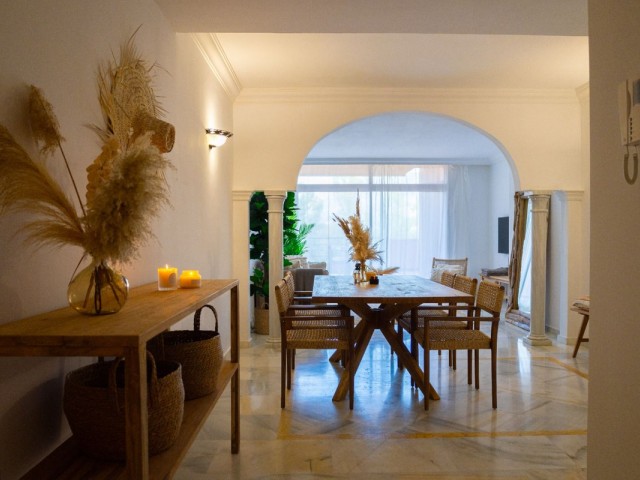 2 Bedrooms Apartment in Nueva Andalucía