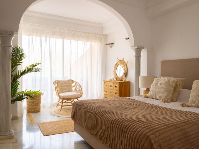 2 Bedrooms Apartment in Nueva Andalucía