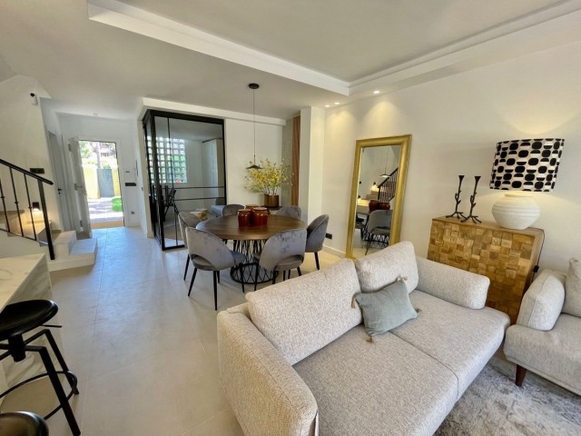 3 Bedrooms Townhouse in Nueva Andalucía