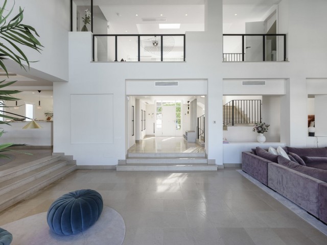 7 Sovrums Villa i Benahavís