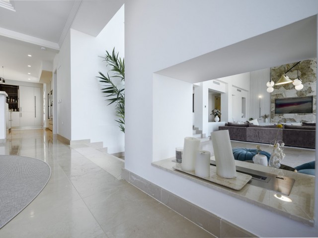 7 Sovrums Villa i Benahavís
