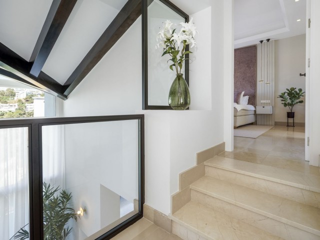 7 Sovrums Villa i Benahavís