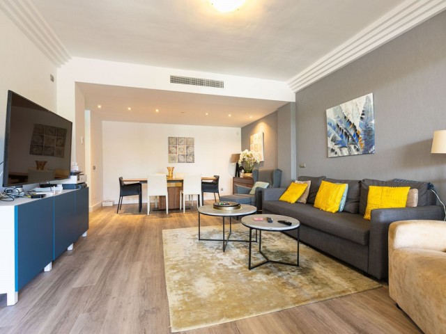 2 Bedrooms Apartment in Nueva Andalucía