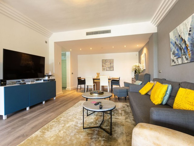 2 Bedrooms Apartment in Nueva Andalucía