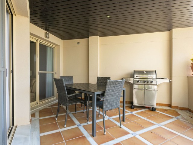 2 Bedrooms Apartment in Nueva Andalucía