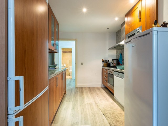2 Bedrooms Apartment in Nueva Andalucía