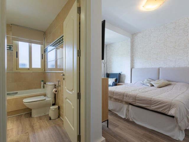 2 Bedrooms Apartment in Nueva Andalucía