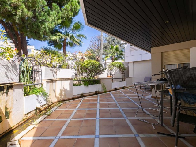 2 Bedrooms Apartment in Nueva Andalucía