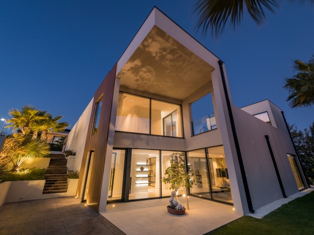 5 Sovrums Villa i Benahavís