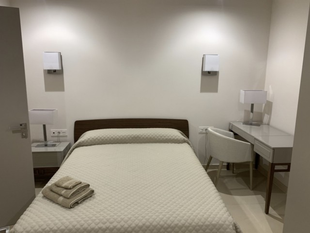 6 Bedrooms Apartment in Puerto Banús